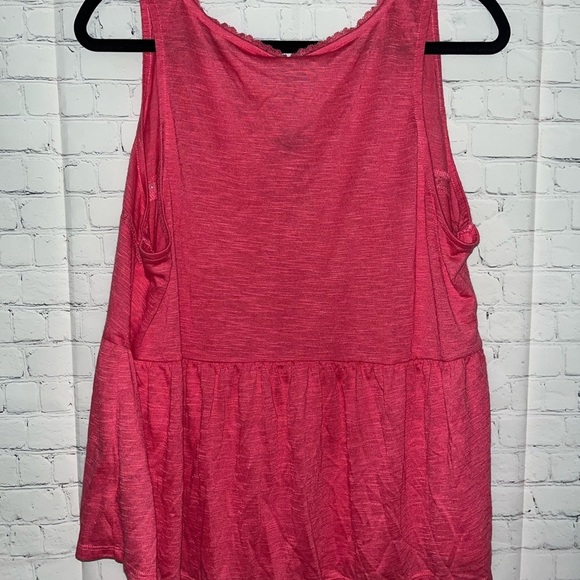 Torrid Pink Sleeveless V-Neck Peplum Top Plus Size Blouse Tank Crochet Trim NEW - Picture 2 of 4